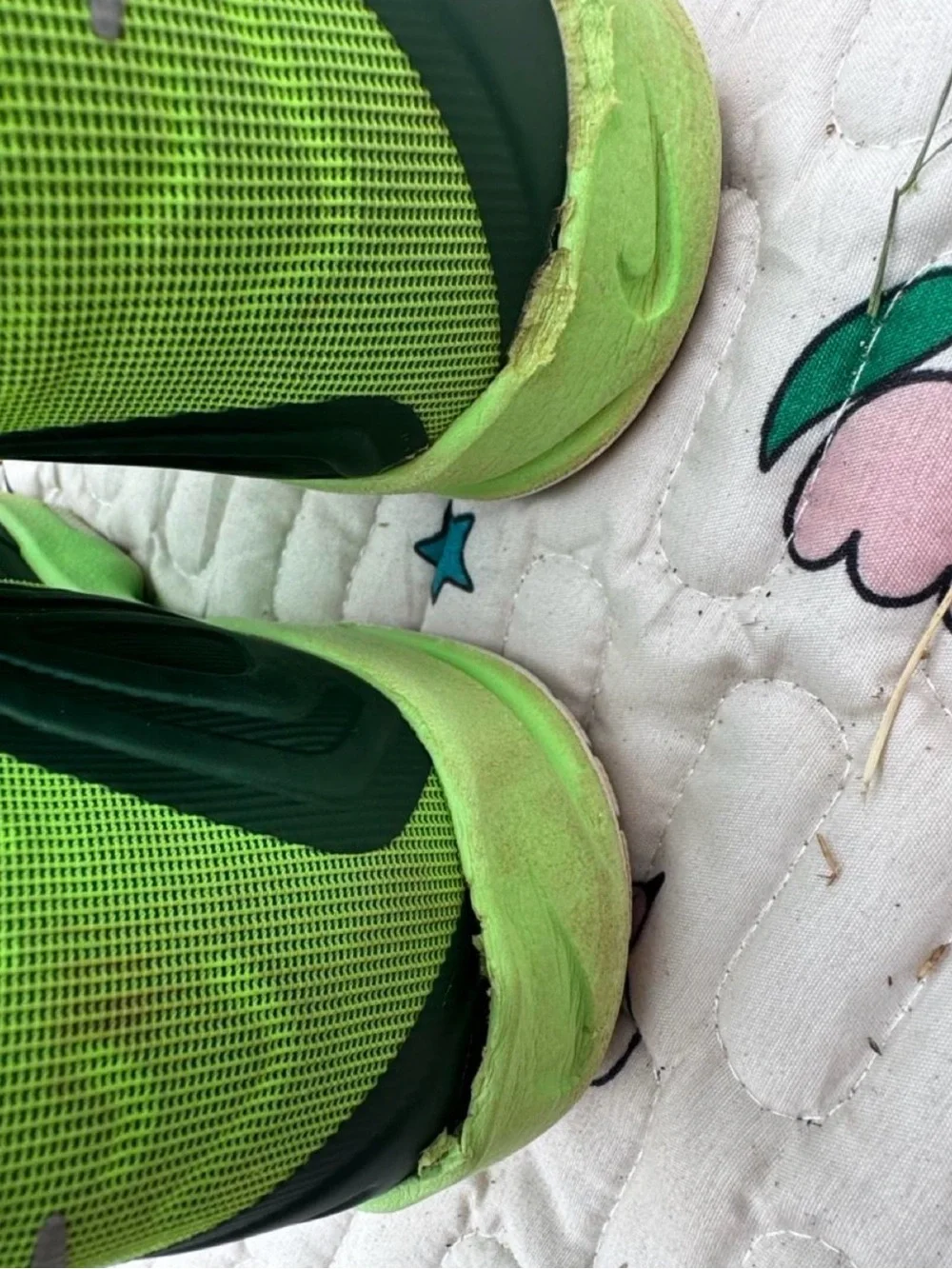 Nike Kids Neon Green and Dark Green High-Top Sneakers